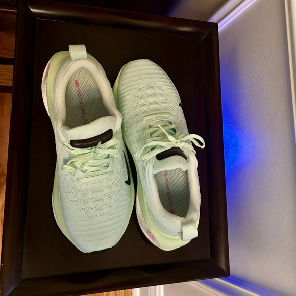 Nike NWT InfinityRN 4 air 7.5 Vapor Green - Picture 9 of 14
